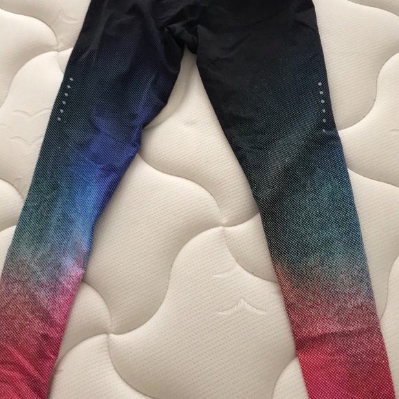 Nike leggings - Picture 2 of 2